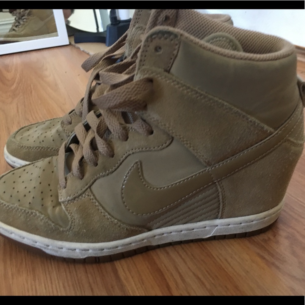 Nike sky high dunks